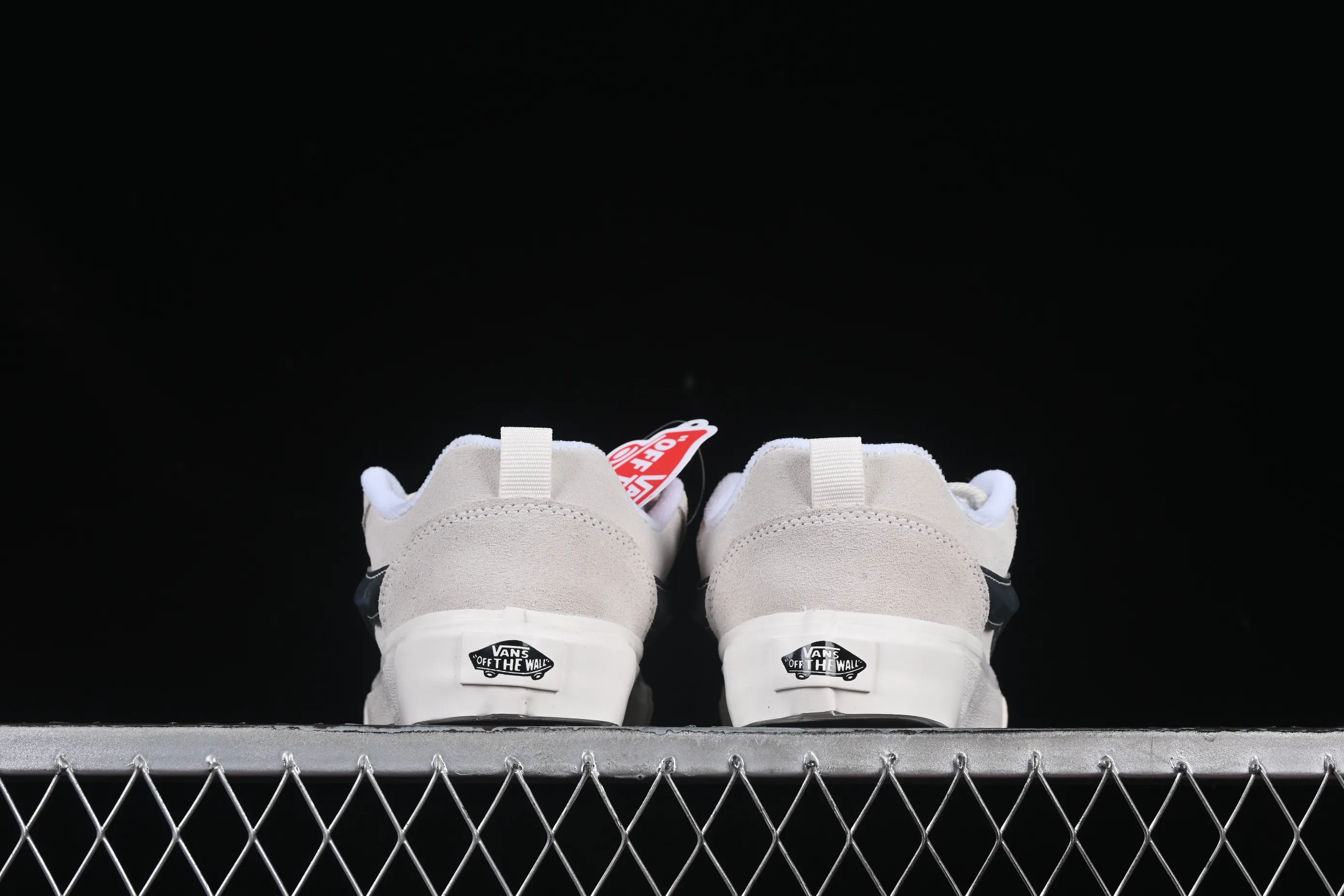 All categories Vans Vans series Vans Low Vans low-top Vans Knu Skool Vans low-top retro casual fat bread shoes VN0009QCD24
